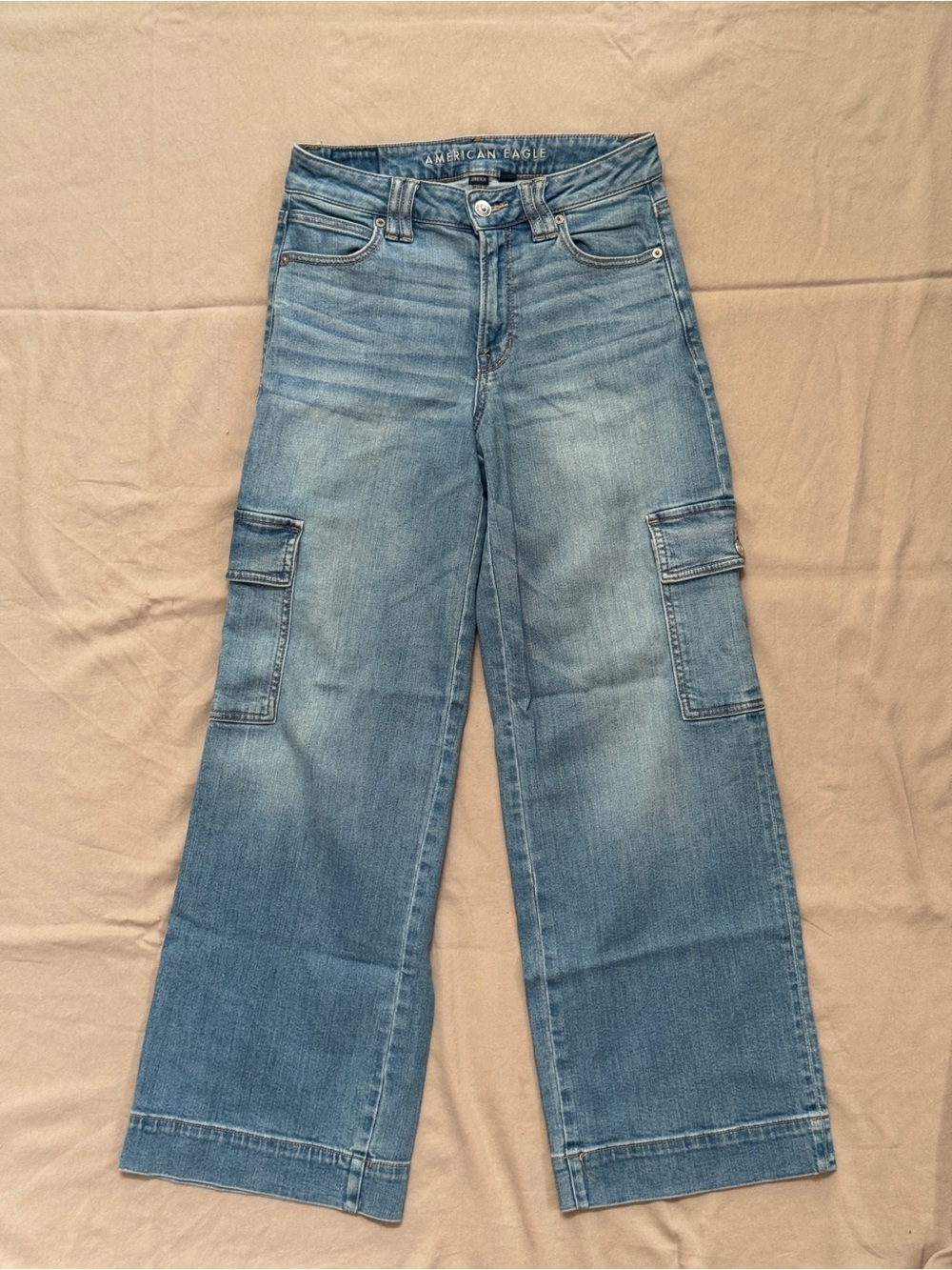 American Eagle Outfitters Women's Light Blue Straight-Leg Cargo Jeans